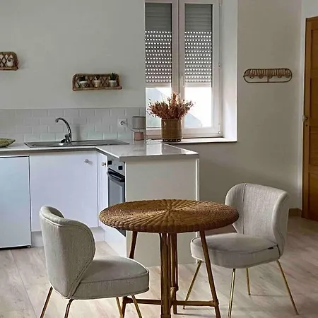 Au Coin Des Hospices *