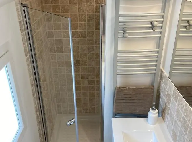 Au Coin Des Hospices Апартаменты Бон