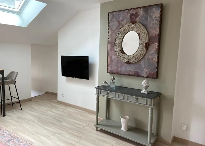 Au Coin Des Hospices *